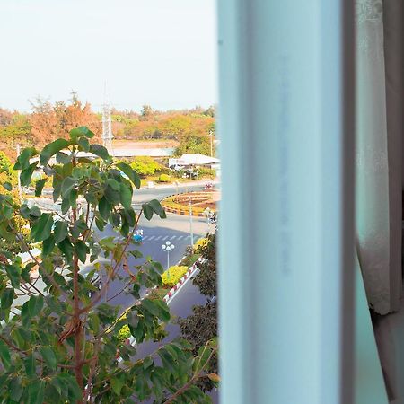 Nhat Nga Hotel Вунгтау Экстерьер фото